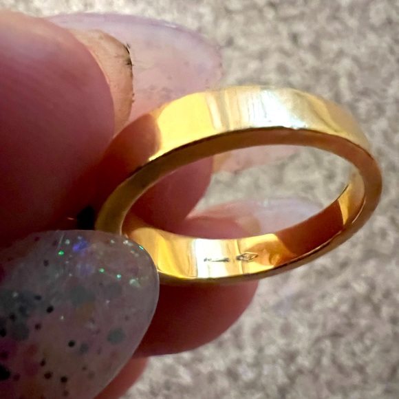 Bvlgari Signature Gold Ring - Authentic - Picture 5 of 8